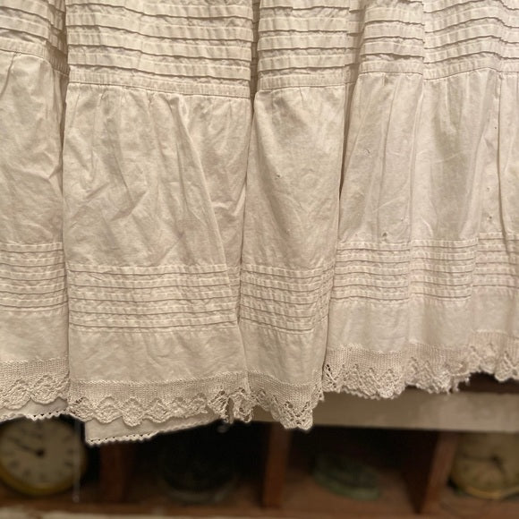 Vintage Cotton Skirt with Lace Tatting