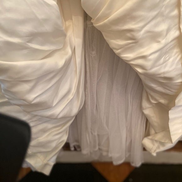 Beautiful Vintage Wedding Dress - Sweet Harvest FarmsVintageSweet Harvest Farms