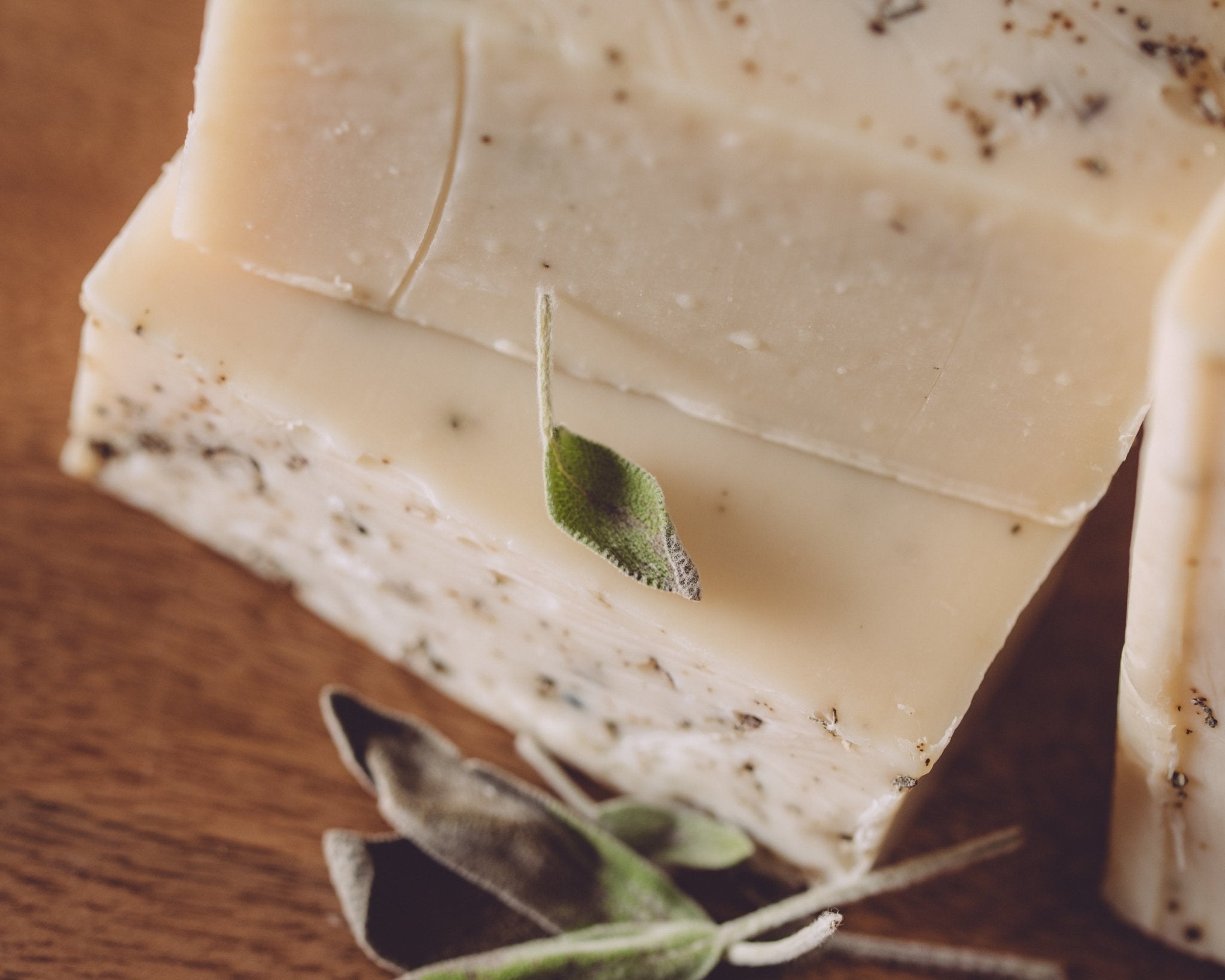Sheridan's Gardenia Organic Handmade Soap | Beautiful Gardenia Aroma - Sweet Harvest FarmsOrganic Handmade SoapSweet Harvest Farms